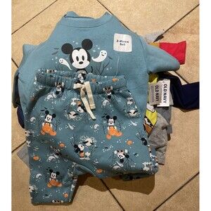 Disney© Unisex Graphic Sweatshirt and Sweatpants Set for Baby Lot Of 19 Clothes